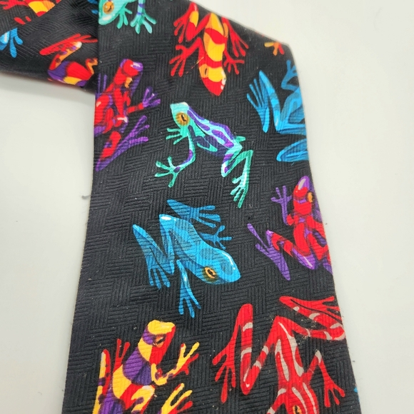Vtg Addiction Men’s Necktie Tie Black Colorful Rainforest Tropical Tree Frogs - Picture 6 of 9